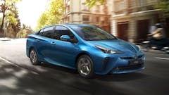 Toyota Prius wins New Car of the Year award!