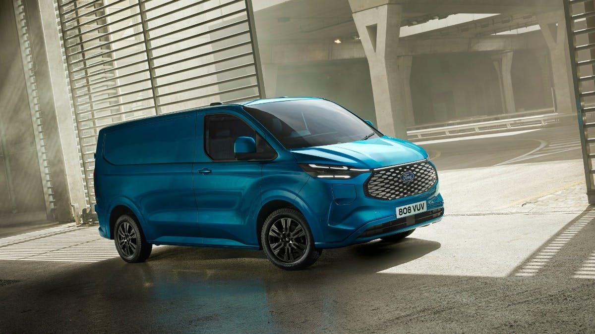 FORD PRO REVEALS EXCITING NEXT PHASE OF ELECTRIFICATION JOURNEY WITH ALL-NEW, ALL-ELECTRIC E-TRANSIT CUSTOM
