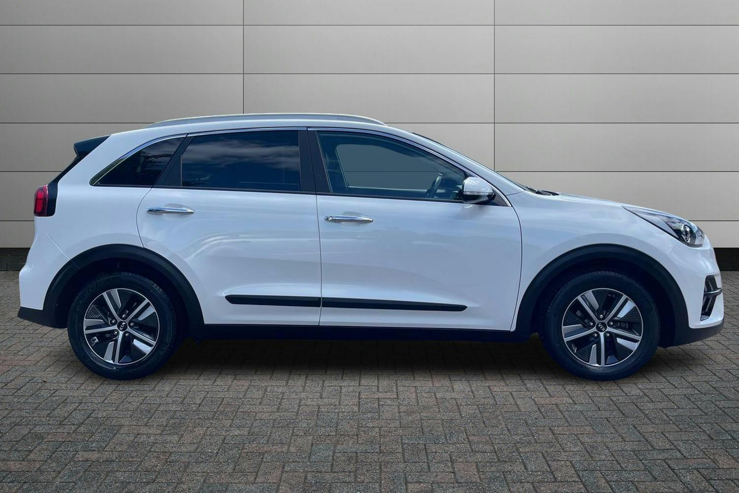 Kia Niro Self-Charging Hybrid 1.6 Gdi 2 Suv 5dr Petrol Hybrid Dct (139 ...